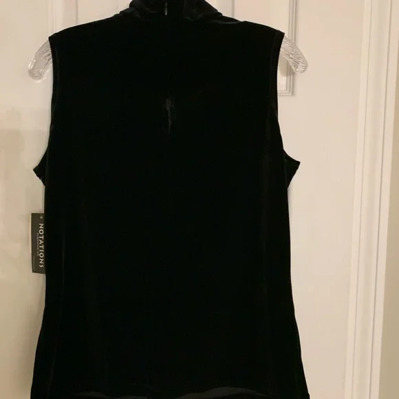 Notations Black Velvet Sleeveless Top Holiday Classic - Picture 2 of 9